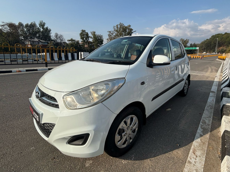 Second Hand i10 magna in kangra