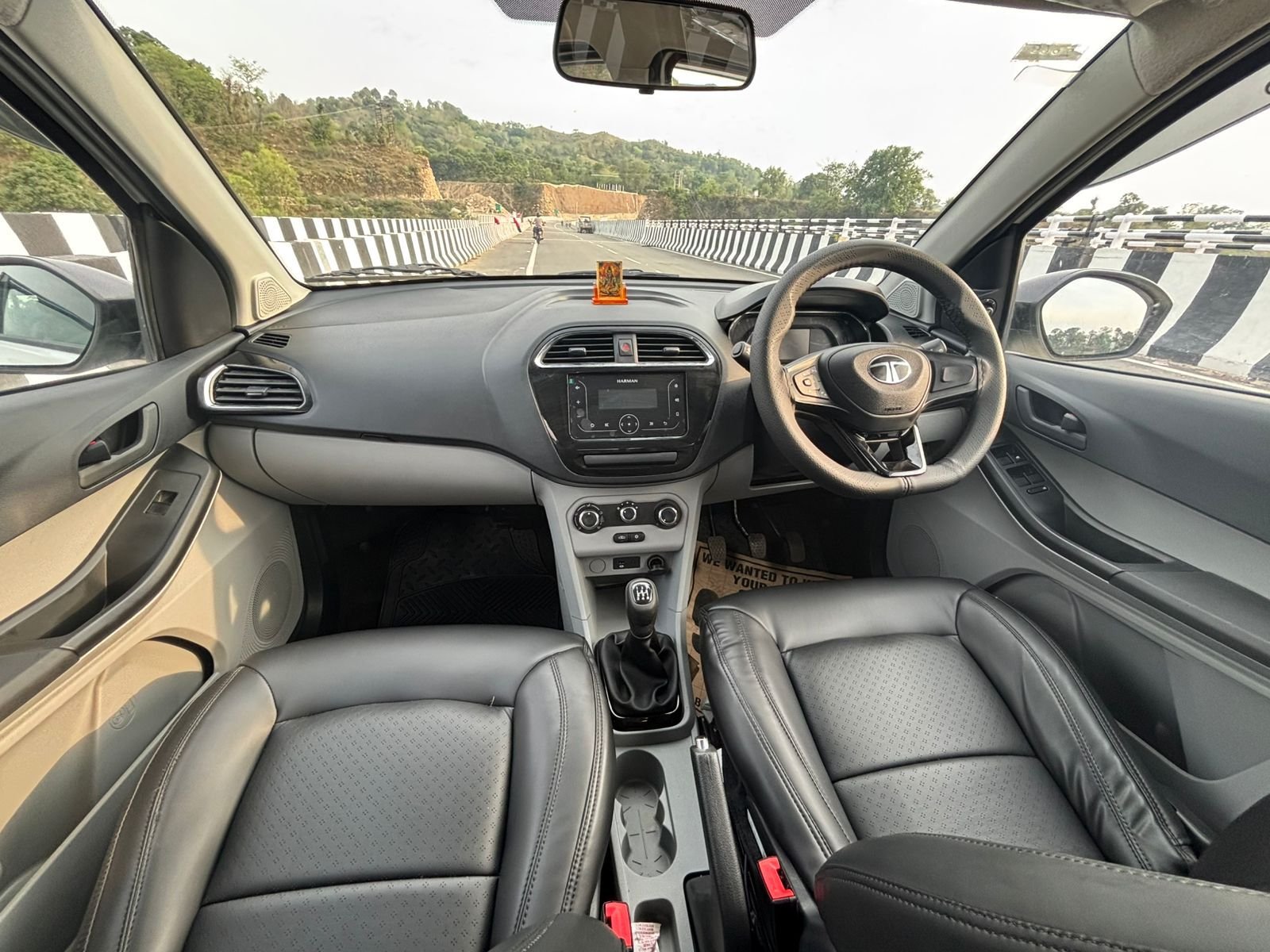 Auto King Tiago XTO car in kangra