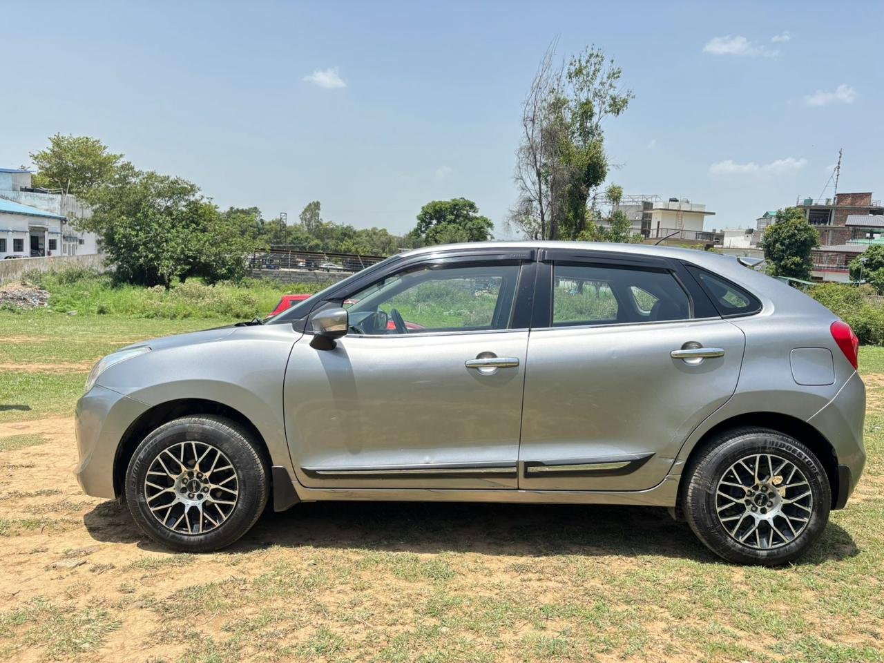 Second Hand Baleno side