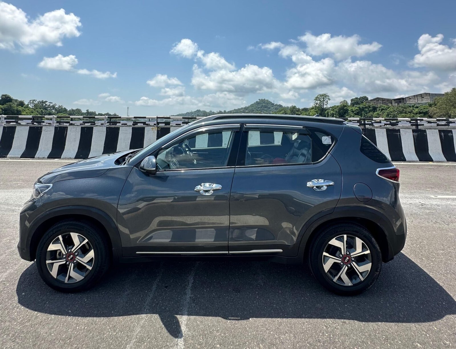Kia Sonetside