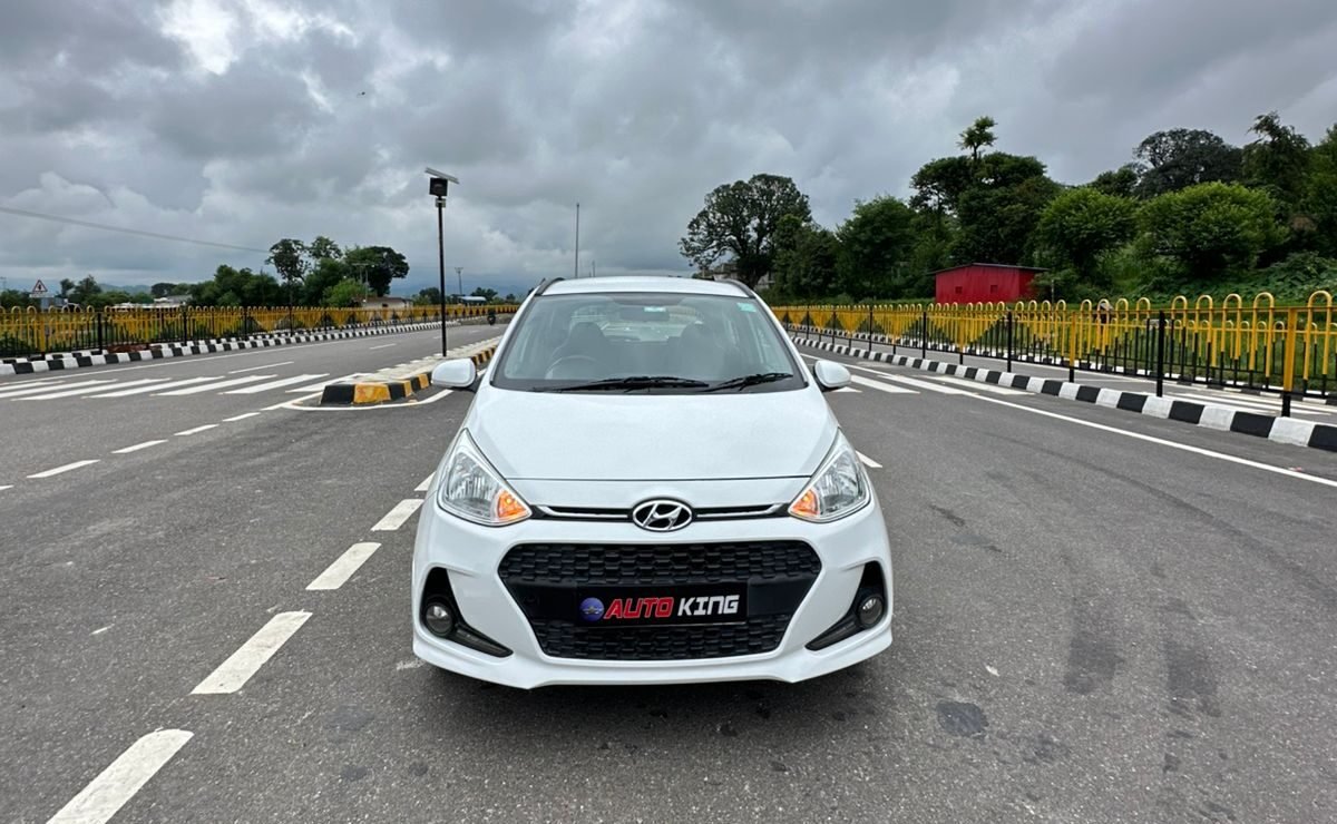 i10 grand front