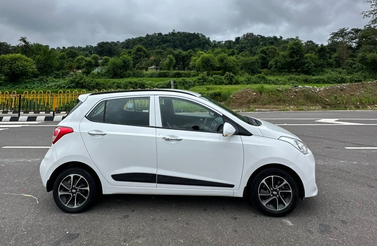 i10 grandside